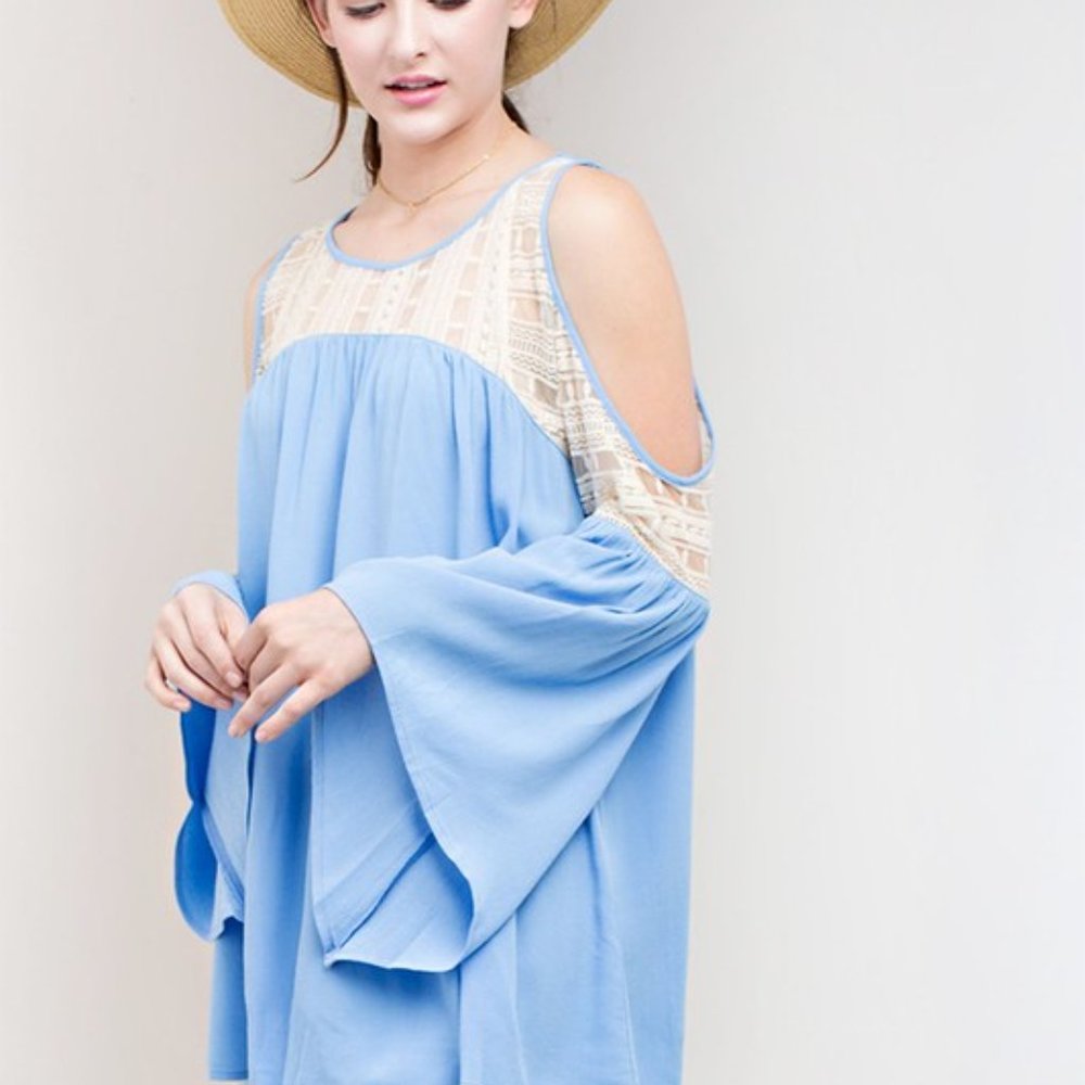 Kori America Lace Keyhole Sleeve Top, Blue - Picture 4 of 6